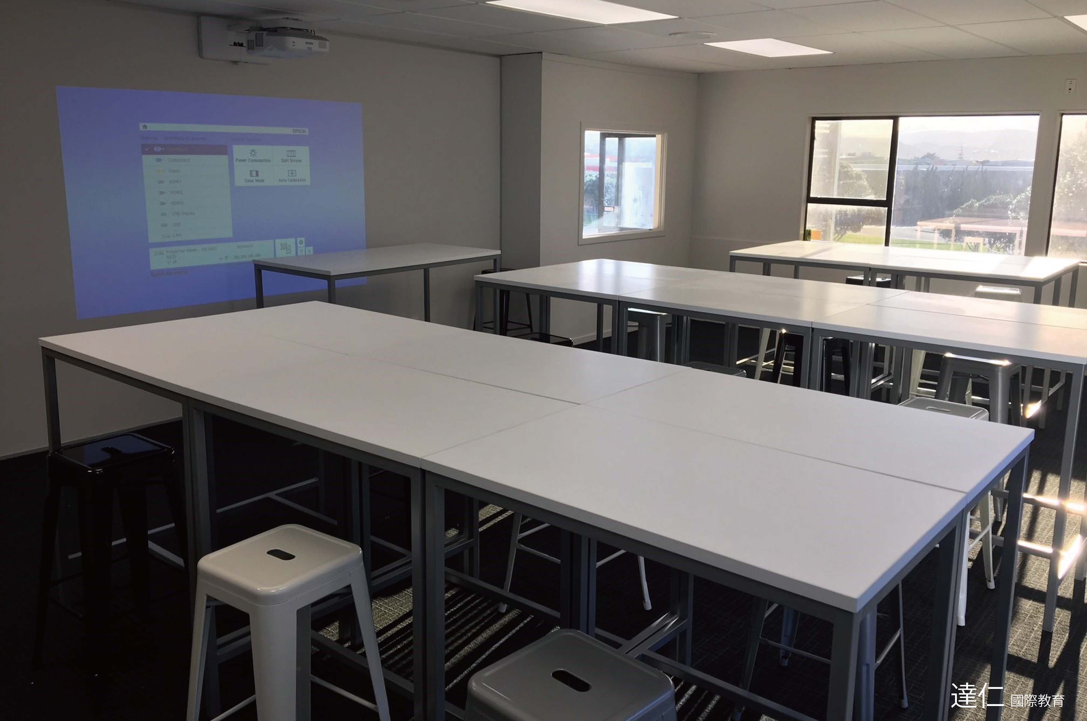 紐西蘭管理學院 New Zealand Management Academies