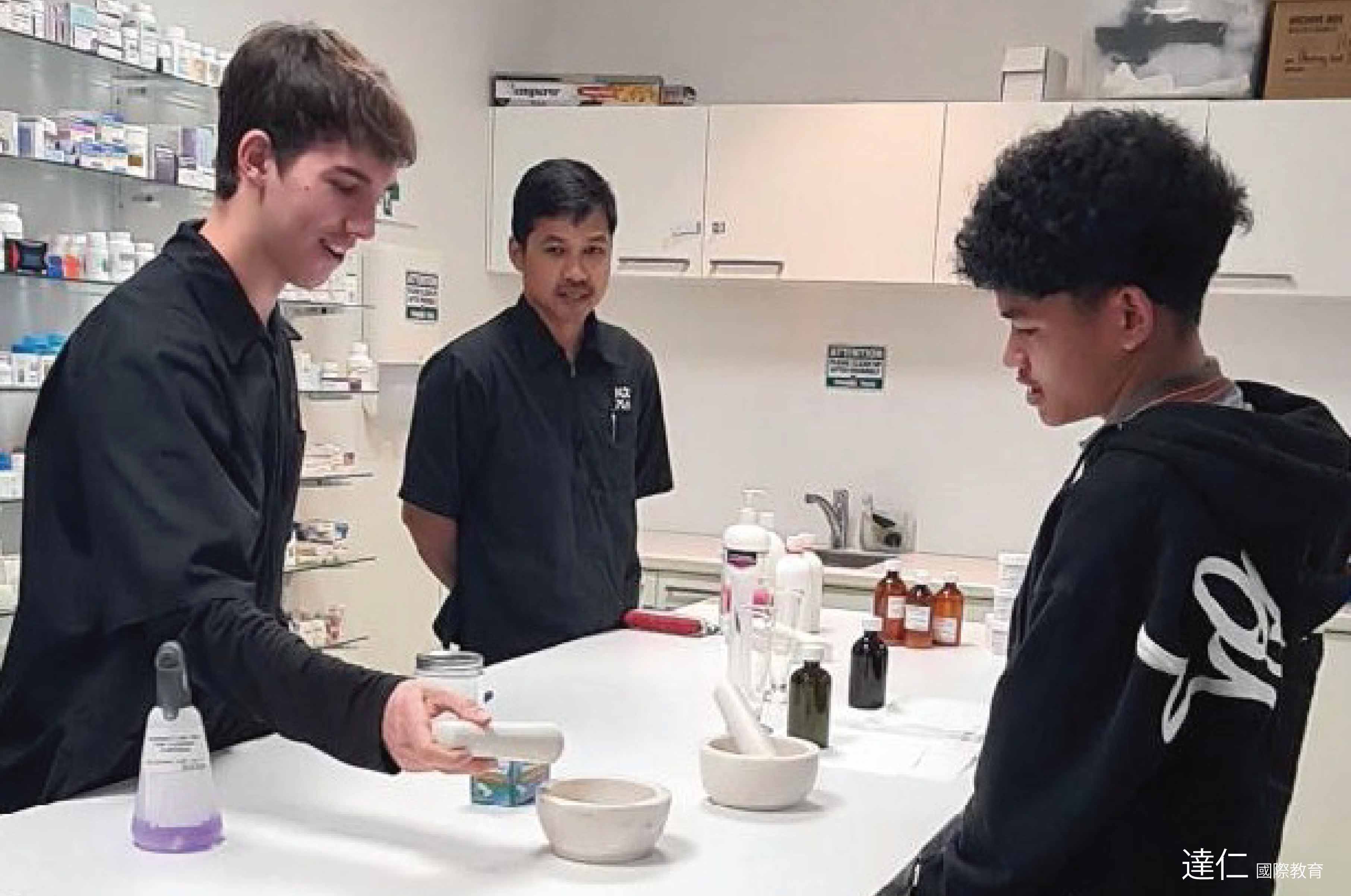 紐西蘭管理學院 New Zealand Management Academies