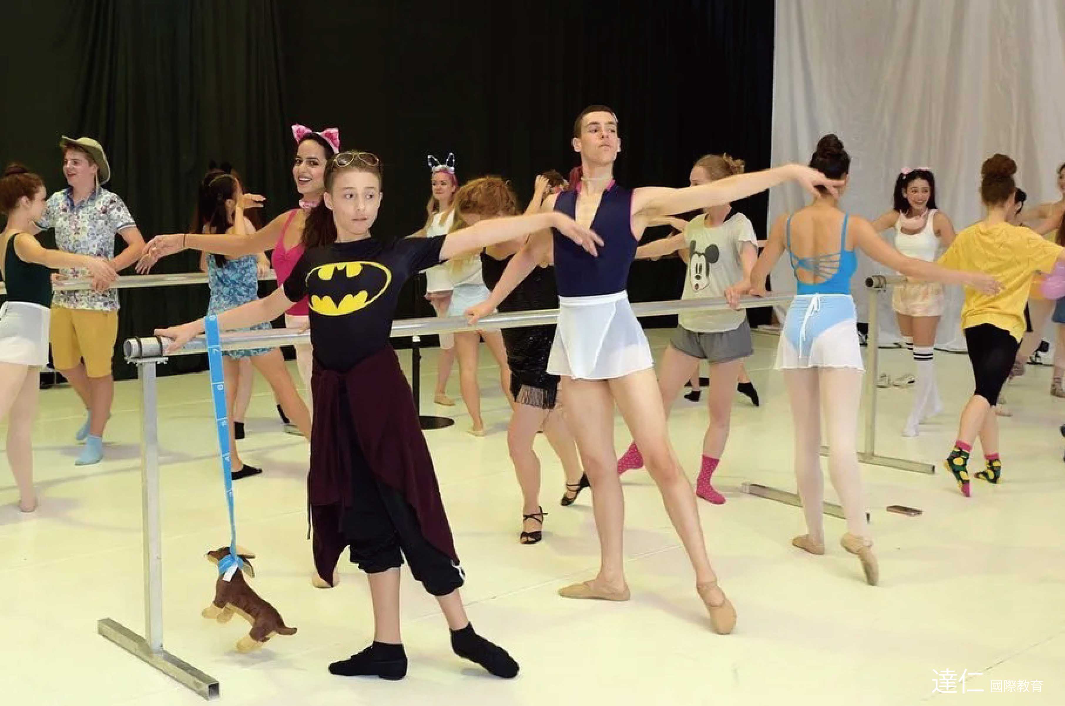 奧地利薩爾斯堡國際芭蕾舞學院暑期大師班_Salzburg_Ballet_Summer_Masterclass_in_Austria