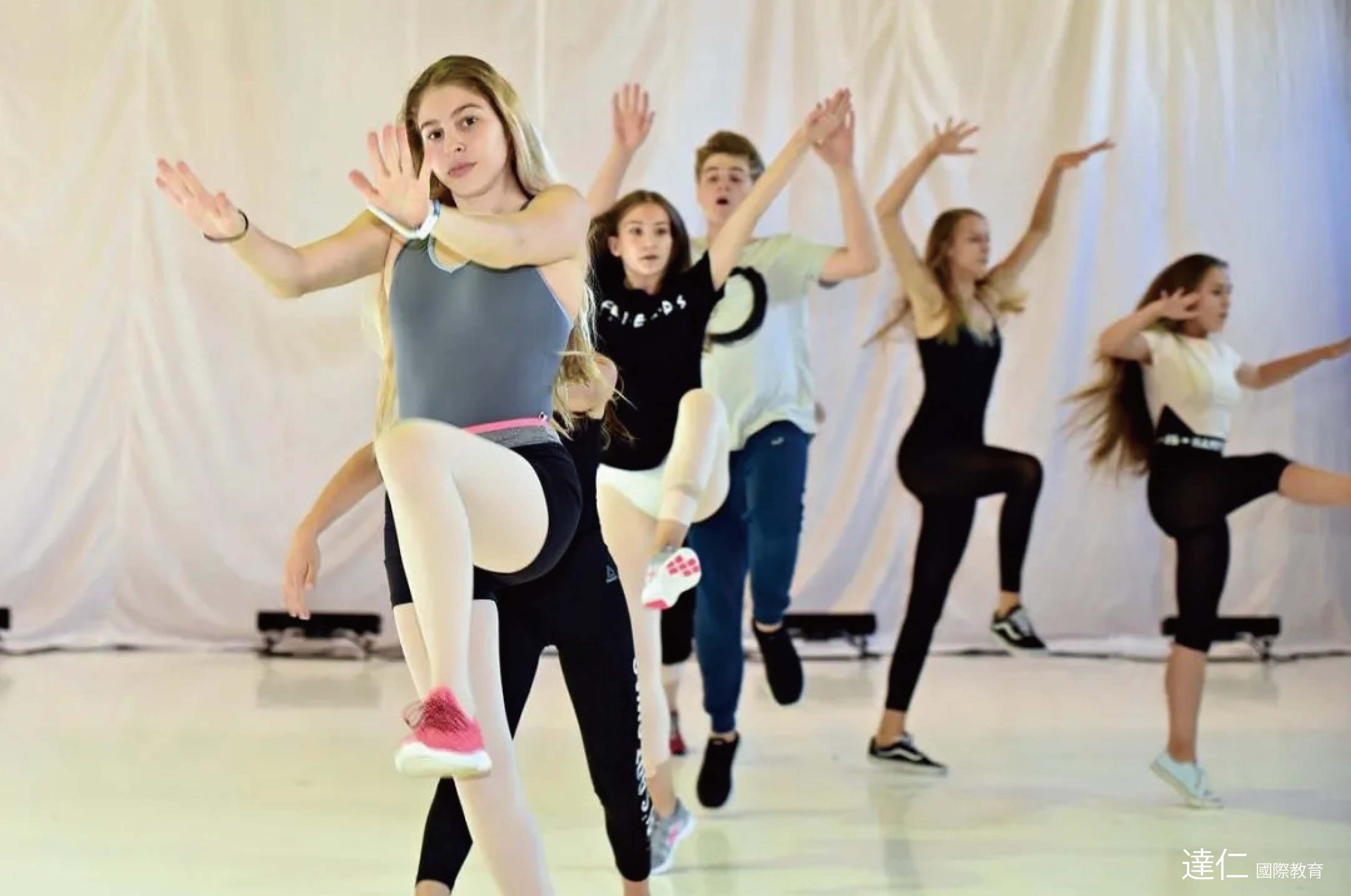 奧地利薩爾斯堡國際芭蕾舞學院暑期大師班_Salzburg_Ballet_Summer_Masterclass_in_Austria