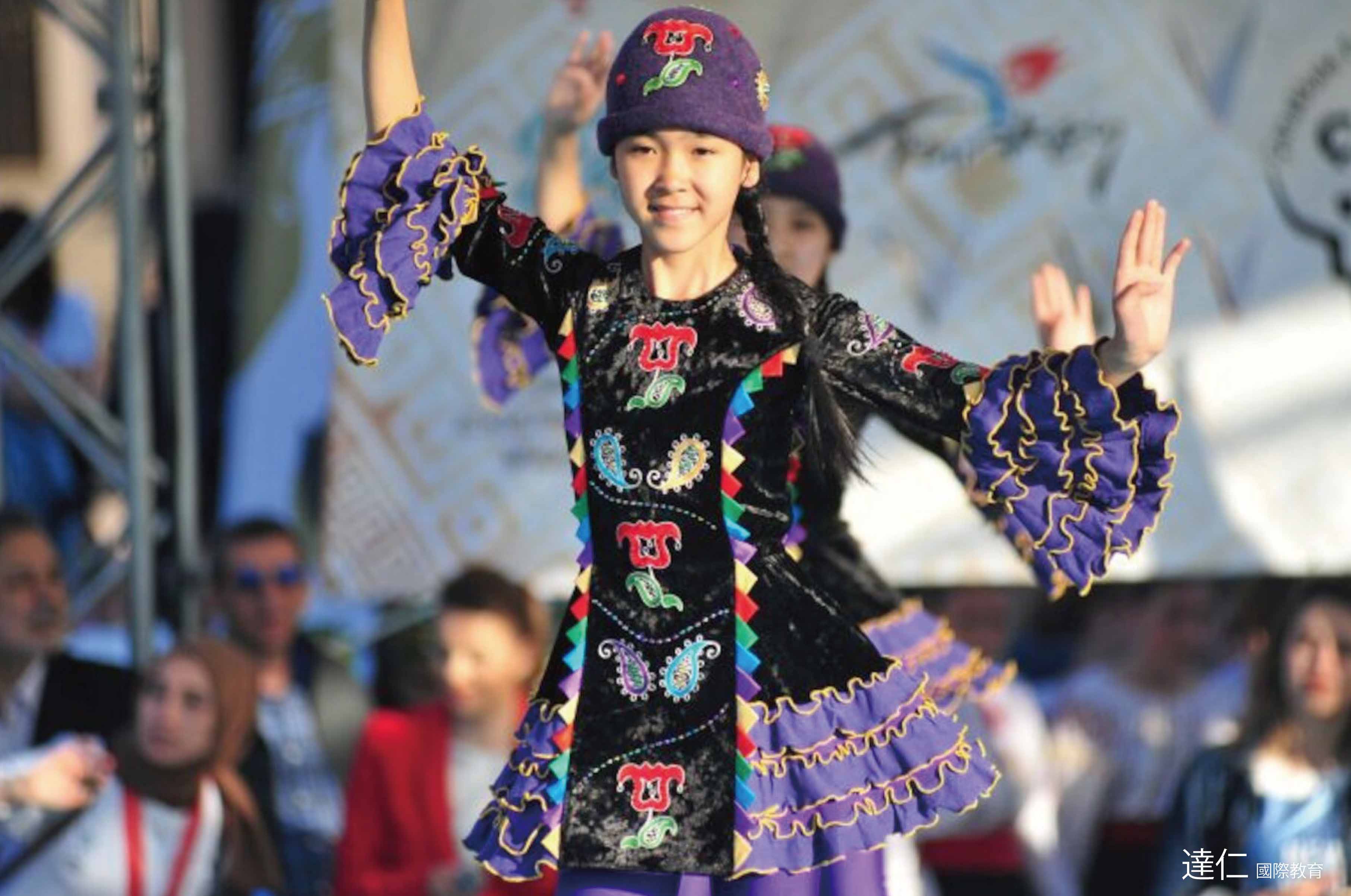 土耳其恰納卡萊國際民俗舞蹈音樂節_Türkiye_Çanakkale_Folk_Dance_Festival